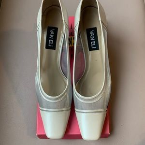 VINTAGE VANELI SHOES